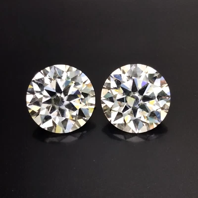 4.94 CTS White moissanite round cut 2pcs gemstones - Image 1 of 2