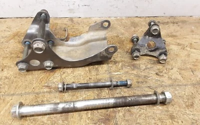 Suzuki DR200 S 2006 E OEM conjunto de montaje del motor con herrajes/pernos/tuercas  Foto 1 de 4