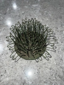 Vintage Blue Ribbon Flower Holder Co. Horquilla redonda flor rana 4,0 - #5 - Imagen 1 de 9