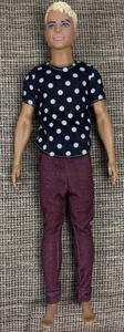 2017 Barbie Fashionistas #14 capelli modellati Malibu Ken bambola maglietta a pois #FJF72 - Foto 1 di 6