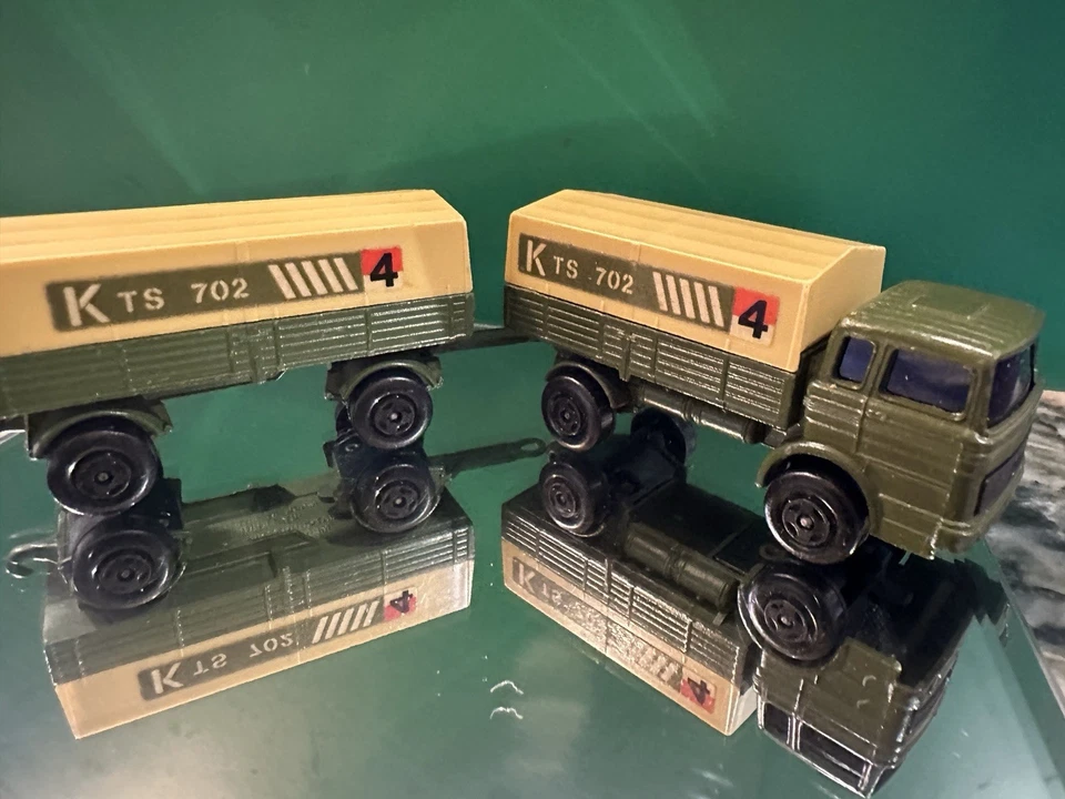 Matchbox Lesney  Two Pack TP -15 Mercedes Truck& Trailer - Military - Image 1 of 2