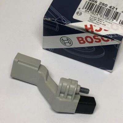 Crank angle position sensor for Volkswagen MK5 GOLF TDI 2.0L 04-11 BMM BDK 2YrWy - Image 1 of 4