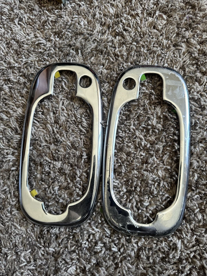 Inserciones de manija de puerta de acero inoxidable cromado 401/L GMC/Chevrolet Foto 1 de 4