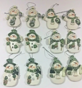 12er Set Keramik grün Hut Schneemänner - 6 einzigartige Designs - Bild 1 von 12