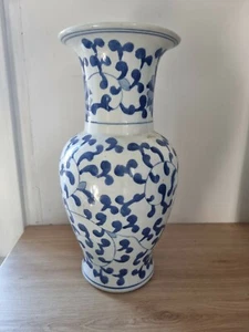 Chinese porcelain white blue vase ,Porcelaine chinoise blanc bleu vase , pot - Picture 1 of 8