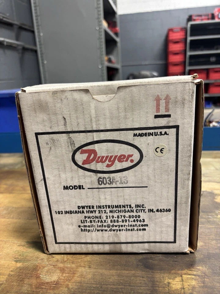 Dwyer Series 603A-13 Differential Pressure Transmitter 5-0-5 IN/WC 4-20mA output - Image 1 of 1