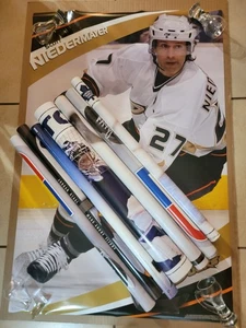 8 NHL Hockey Posters  NIEDERMAYER,KABERLE, TOSKALA (2),DRURY (2), VANEK,PENGUINS - Picture 1 of 16