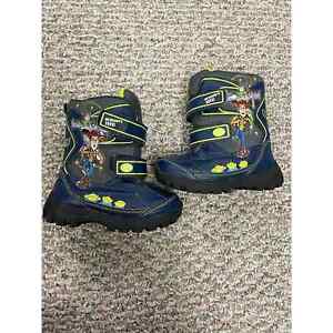 Toy Story 3 winter boots toddler boys size 8 - fair condition