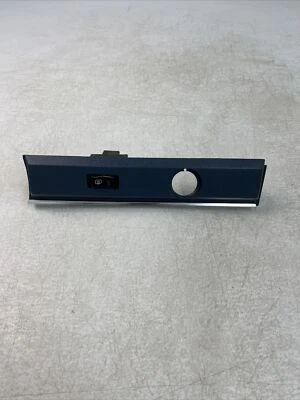 Borde de tablero derecho Ford Bronco II 84-88 lado del pasajero OEM azul Foto 1 de 4