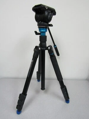 Tripé de viagem Benro A2883FS4PRO dobrável reverso alumínio-- - Imagem 1 de 4