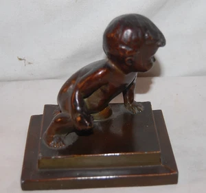 Fermalibri singolo antico Louise Wilder 1929 metallo bronzato bambino che striscia - Foto 1 di 4