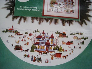Christmas Dimensions Counted Cross Tree Skirt KIT,YULETIDE VILLAGE,Wysocki,8418 - Picture 1 of 9