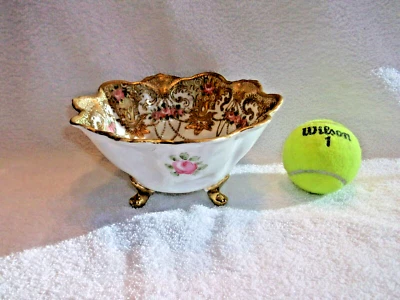 Exquisite 7" Diam VTG Nippon Hand Painted Moriage 3 Footed Bowl, Heavy Gold Gild - Image 1 of 4