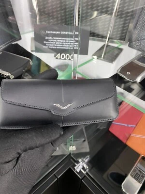 Funda negra Vertu Signature S Foto 1 de 4