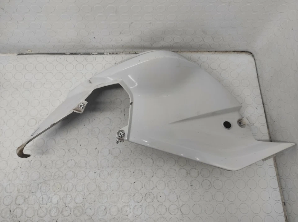 Carénage Latéral Gauche Avec Crochet Cassé Original BMW F800 R 2009/2011 - Photo 1/4