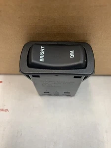 FREIGHTLINER DIMMER ROCKER SWITCH 06-85393-001 - Picture 1 of 5