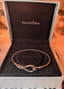 Genuine Pandora Silver Infinity Knot Bracelet Bangle  17.5cm Brand New with Box  - Picture 1 of 9