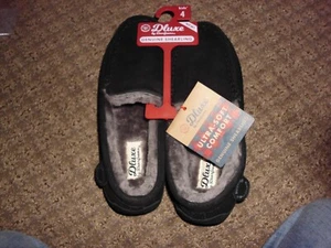 Dluxe by DEARFOAMS  GENUINE SHEARLING Slippers, Boys 4, New - Picture 1 of 3