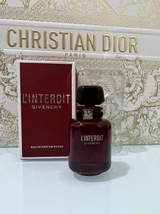 L’INTERDIT GIVENCHY MINIATURA Eau De Parfum Rouge Molto Rara 10 Ml - Foto 1 di 1