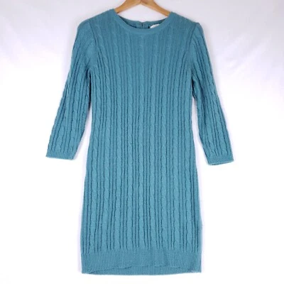 Vestido suéter tejido con cable Forever 21 Essentials para mujer verde azulado medio moderno acogedor Foto 1 de 4