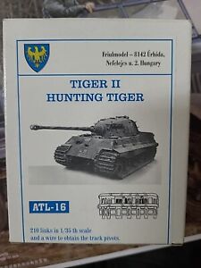 Tiger II Hunting Tiger