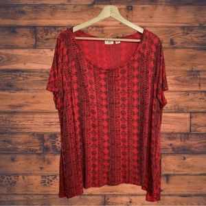 Camiseta Cato Roja Dobladillo Asimétrico 18/20W - Imagen 1 de 6