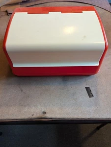 VINTAGE Lustro Ware Red and Creamy White Plastic Bread Box 15x10x8 - Picture 1 of 8