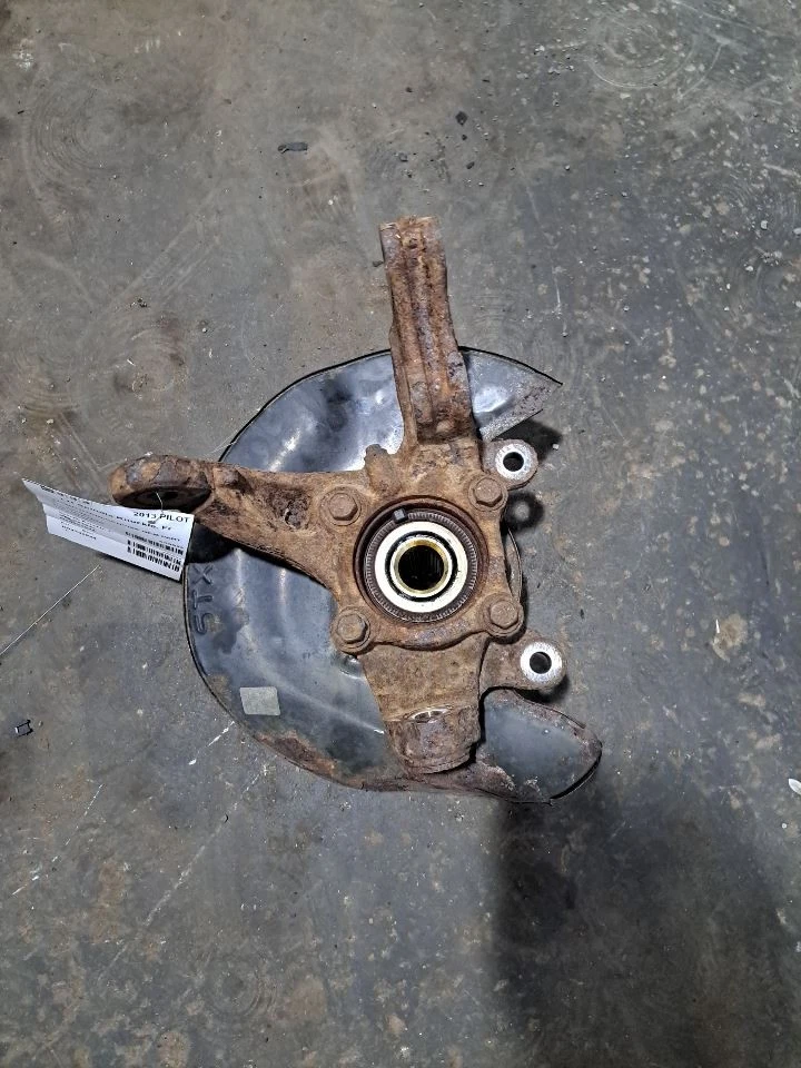 Eje delantero/nudillo Lh del lado del conductor 2013 Pilot Sku #4292944 Foto 1 de 4