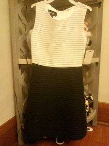 Girls Size 7 Dress - Picture 1 of 5