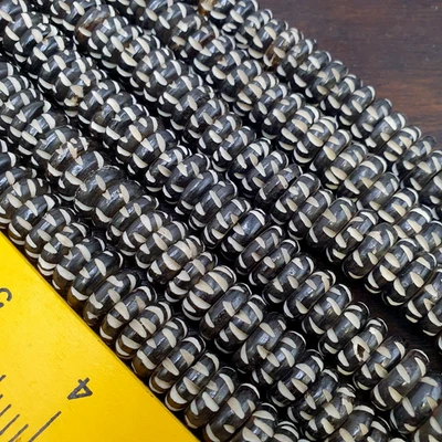 Vintage tibetano osso di yak (bufalo) intaglio perline filo di perline, collana - Immagine 1 di 4