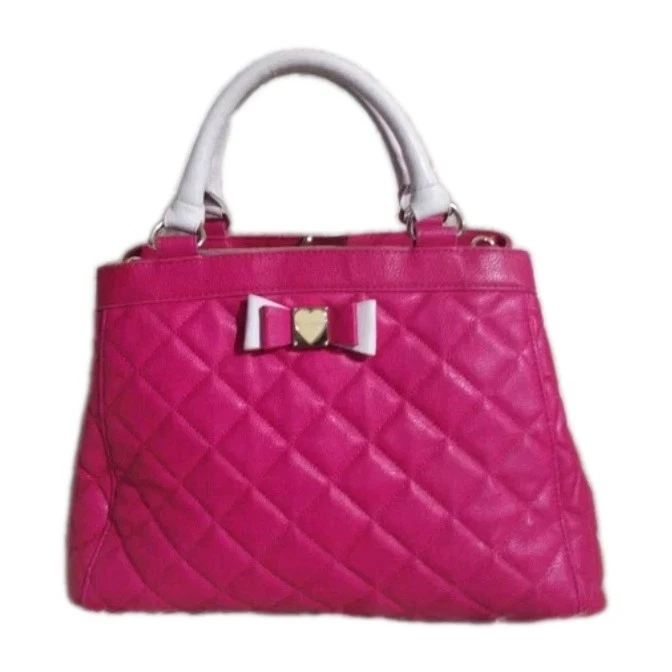Betsey Johnson стеганая ярко-розовый средний размер сумочки с маленький розовый/белый бант - Изображение 1 из 4
