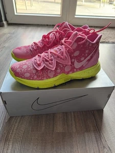 Nike Spongebob SquarePants x Kyrie 5 Patrick US 10,5 / EUR 44,5 Neu - Bild 1 von 10