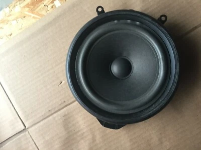 2005-2008 Audi A4 Quattro 2.0T Right Front Door Audio Sound Speaker OEM - Image 1 of 4