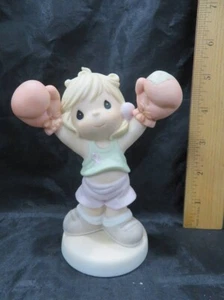 Precious Moments Life Is Worth Fighting For Breast Cancer 5"Tall - Bild 1 von 5