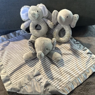 "Manta de seguridad CIRCO Elephant Lovey gris a rayas borde satinado 13"" objetivo + sonajero" Foto 1 de 4