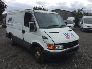 iveco daily 29l10 swb panel van 2006 1 owner spares or repairs no vat - Picture 1 of 8