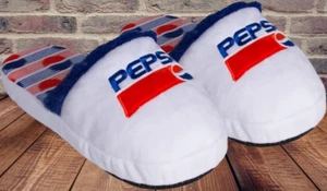 Odd Sox, Pepsi, Fun Fuzzy Novelty Slippers Size M - Bild 1 von 4
