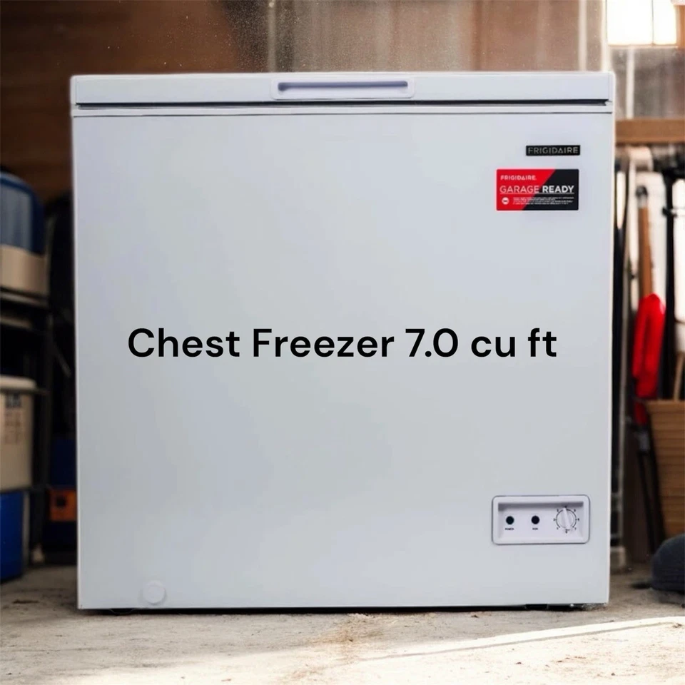 Frigidaire EFRF7003 7,0 ft³ Congelador de pecho ft - blanco Foto 1 de 3