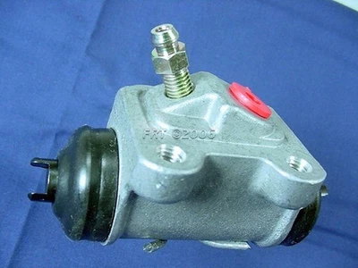 Right Rear Brake Wheel Cylinder for 95-02 Esteem 89 90 91 92 93 94 Suzuki Swift - Image 1 of 3