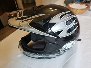 World Of Wonder Skulls Full Face Youth Motocross Helmet Black/White/Gray Size M
