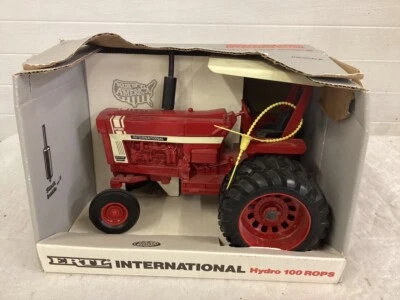 Ertl International Hydro ROPS 1/16 Scale Duals Collector’s Edition - Image 1 of 4