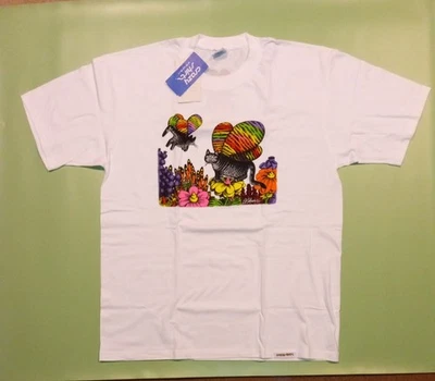 Crazy Shirts Kliban T-shirt, Winged cats & flowers (Hawaii) NEW With tag, Large  - Image 1 of 4