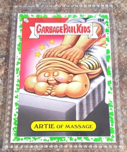 2021 Topps Garbage Pail Kids Go On Vacation "ARTIE OF MASSAGE" #19a Green Border - Bild 1 von 6