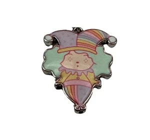 Clown Halskette mit blauen Haaren und Silberkette von Attic Salt - Bild 1 von 10