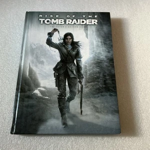 Guida Rise of the Tomb Raider Edizione da Collezione Rigida Buono Usato Raro hb - Foto 1 di 24