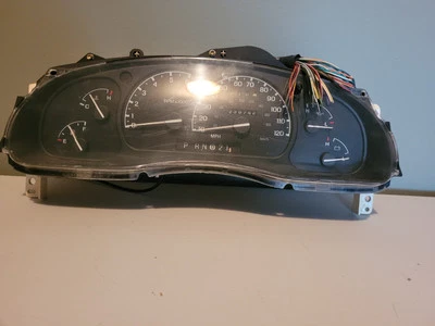 1997 Ford Explorer Speedometer Gauges Instrument Cluster MPH Tachometer OEM - Image 1 of 4