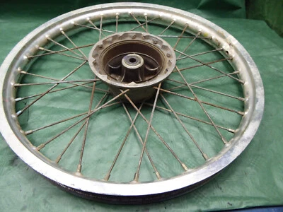 Llanta delantera 1981 Suzuki RM 125 Rim Front Wheel Foto 1 de 4