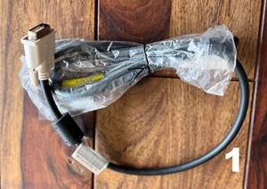 8 Display-Kabel / Adapter f. Macbook DVI; Mini-DVI; HDMI; VGA; Mini-VGA; S-Video - Bild 1 von 23