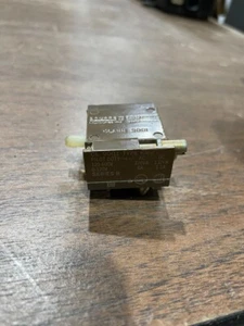 SQUARE D CLASS 9001 TYPE KA-2 CONTACT B269 - Picture 1 of 1
