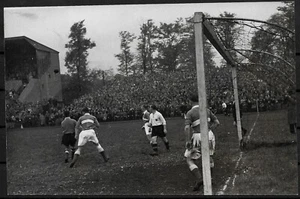 Großes Original Foto Fußball in Dresden Sachsen gegen Ostmark 2:1 - Bild 1 von 2